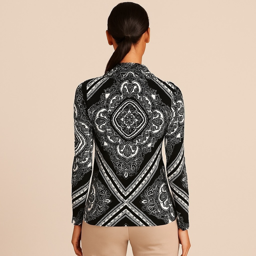Chic Black and White Paisley Women's Blouse - Picture 2 of 5